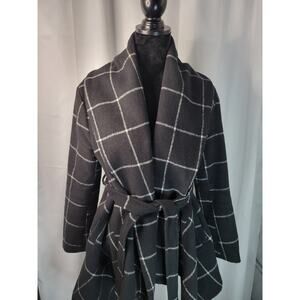 Chic Black & White Plaid Wrap Coat – Timeless Elegance Meets Modern Style